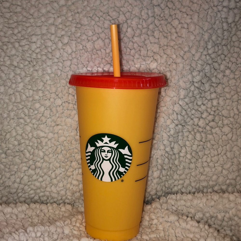 Starbucks color changing cup